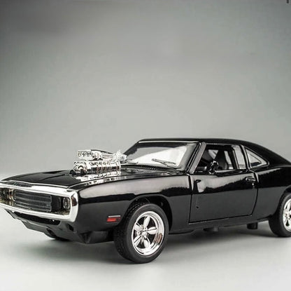 سيارة دودج تشارجر فاست آند فيوريوس 7 بمقياس 1:24، أبواب معدنية قابلة للفتح، أضواء وامضة وموسيقى